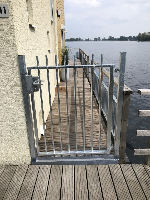 Looppoort Model beveiliging verzinkt