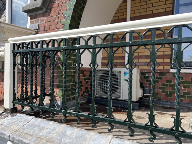 balkonhekwerk restauratie 